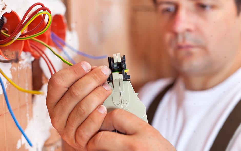 recherche travail électricien bâtiment Paris